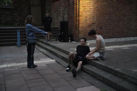 BEGIN/The Mirror (par Bryana Fritz, Stefa Govaart et Chloe Chignell) (image : PNiedermayer) BEGIN/The Mirror (par Bryana Fritz, Stefa Govaart et Chloe Chignell) (image : PNiedermayer)